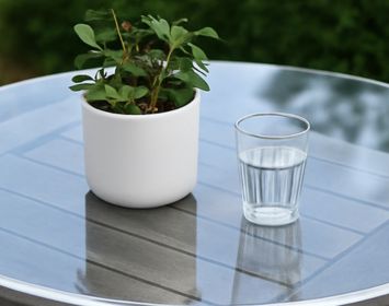 Garden Table Top Replacement: Acrylic or Polycarbonate?