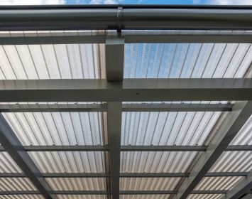 How to Cut Multiwall Polycarbonate Sheets: A Step-by-Step Guide 